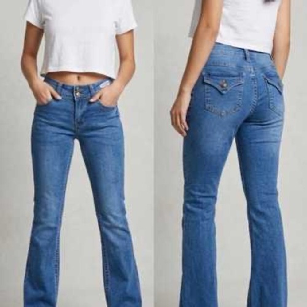 Telepatía Low Rise Bootcut Jeans Womens 15 Medium Wash Blue Flap Pocket NWT